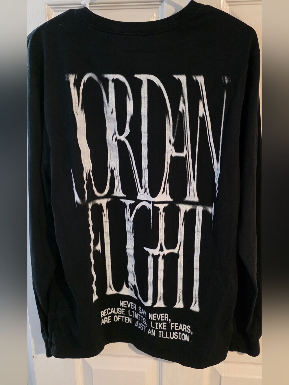 Michael Jordan Flight long sleeve Men's Size Large